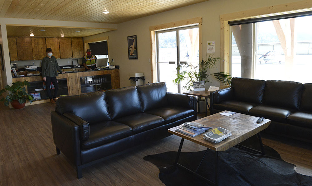 Cascade Air lobby